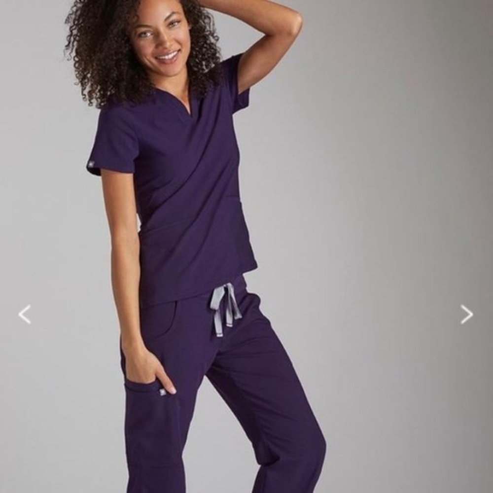 Figs Women's Purple Scrub Set